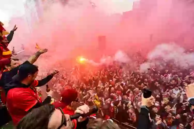 Petition launched to move Liverpool's expected Premier League trophy parade to London